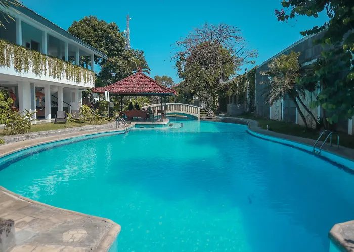 Hotel The Cakra 4*