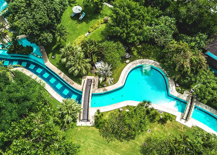 Hotel The Cakra 4*