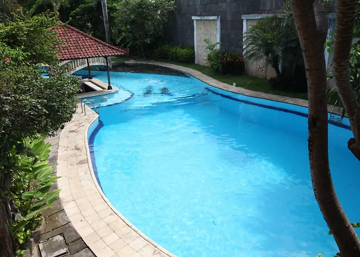 Hotel The Cakra 4*