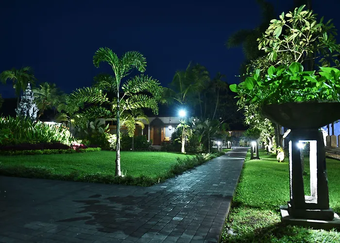 The Cakra دنباسار
