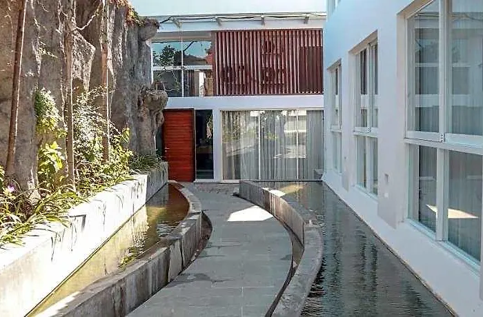 The Cakra Hotel Denpasar